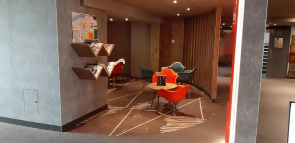 ibis Arles