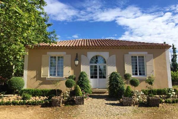 Maison de 4 chambres avec jardin amenage et wifi a Arles