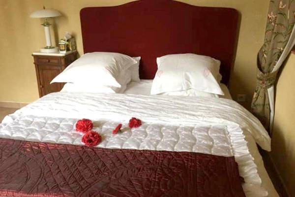 Maison de 4 chambres avec jardin amenage et wifi a Arles