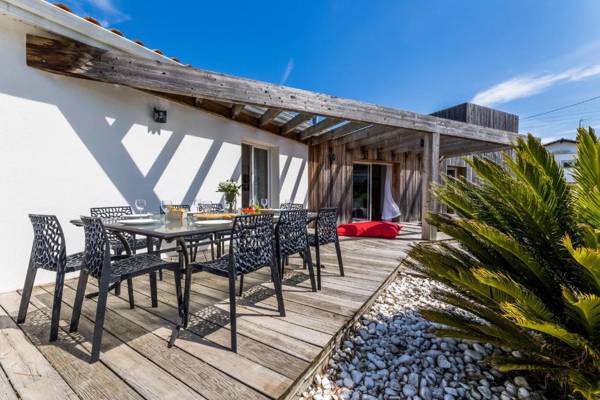 VILLA EAGLE KEYWEEK 4 bedrooms villa with terrace