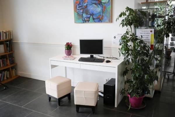 Villa Bellagio Amboise by Popinns