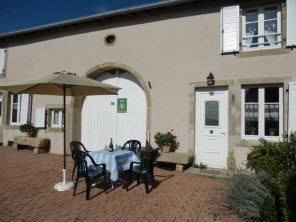 Gîte Lironcourt 3 pièces 5 personnes - FR-1-589-118
