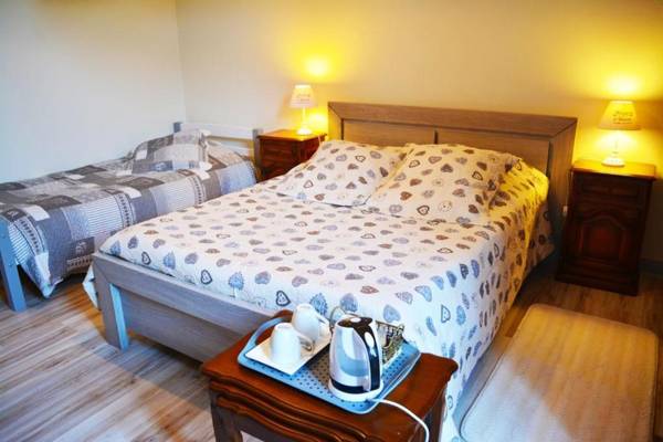 Maison de 5 chambres avec piscine privee jacuzzi et jardin clos a Thenac