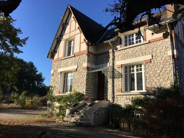 Gîte Dhuizon 6 pièces 8 personnes - FR-1-491-115