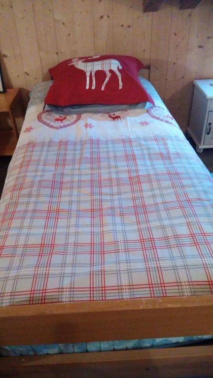 Studio avec wifi a Taninges a 7 km des pistes