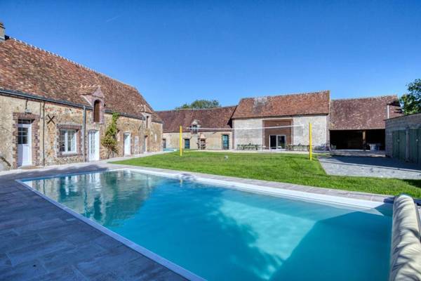 Crazy Villa La Girardiere 28 - Heated pool - Basket - 2h Paris - 30p