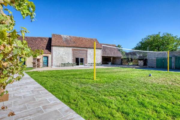 Crazy Villa La Girardiere 28 - Heated pool - Basket - 2h Paris - 30p