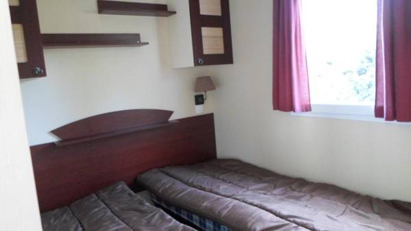 Camping les Pinasses