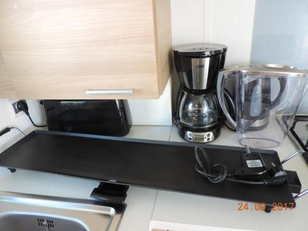 Bungalow de 2 chambres avec piscine partagee jacuzzi et jardin clos a Gastes