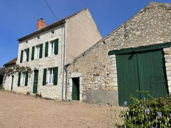 Gîte Ébreuil 3 pièces 4 personnes - FR-1-489-19