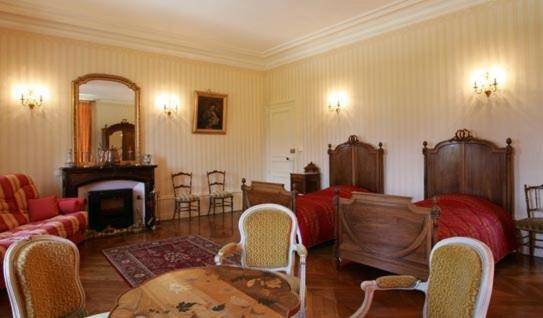 Au Chateau de Montbraye