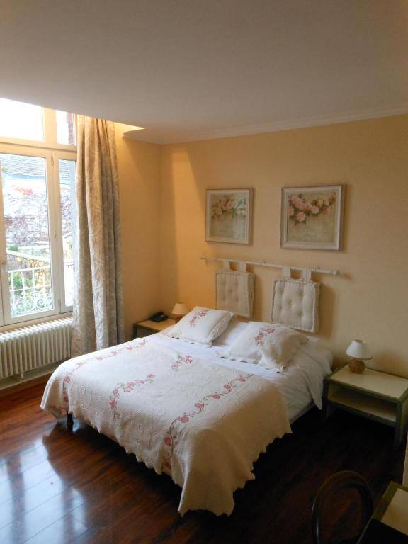 Logis - Hôtel Restaurant l'Ecu de France