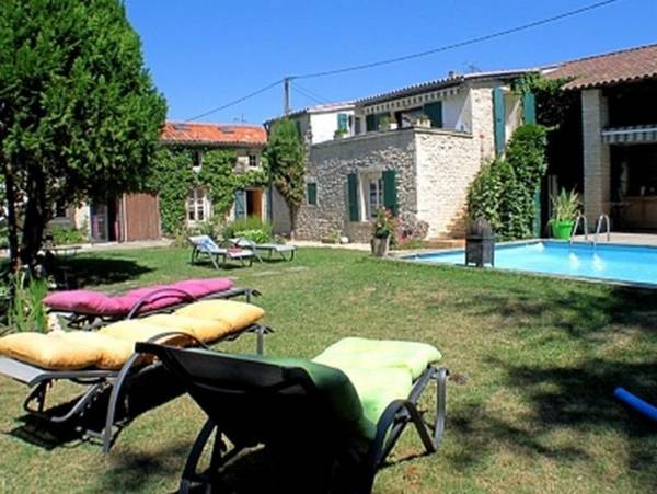 Les Hôtes du Paradis