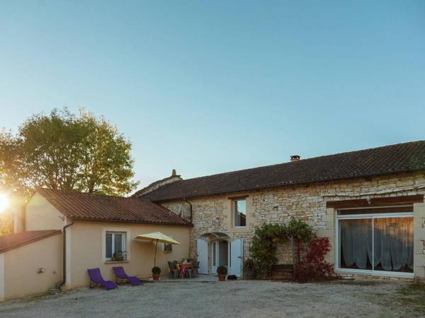 Amazing Holiday Home in Cazals with Terrace