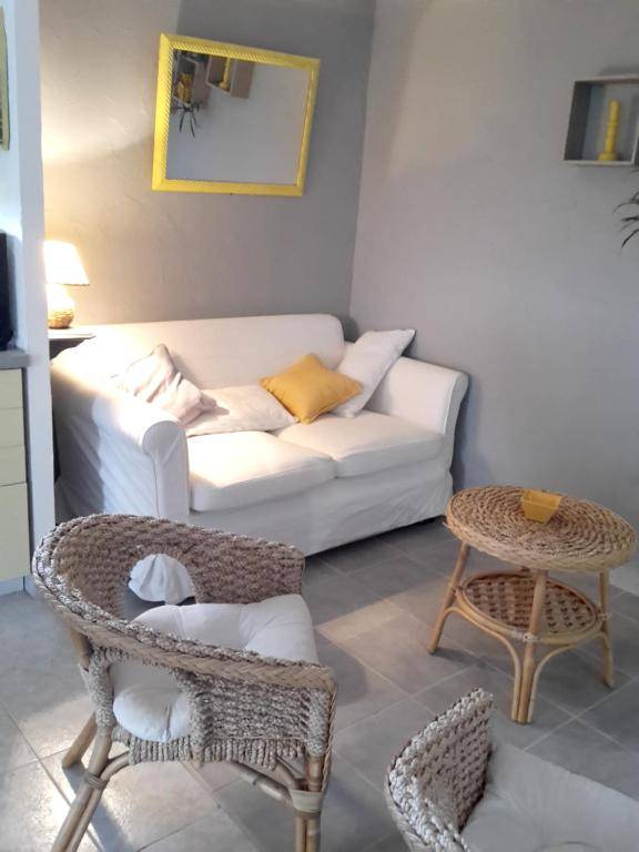 Appartement d'une chambre avec jardin clos et wifi a Villeneuve