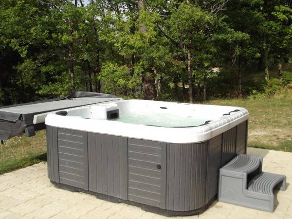 Etang Vallier Resort