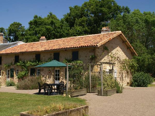 Holiday Home in Pressac with Swimming Pool Pond Heating