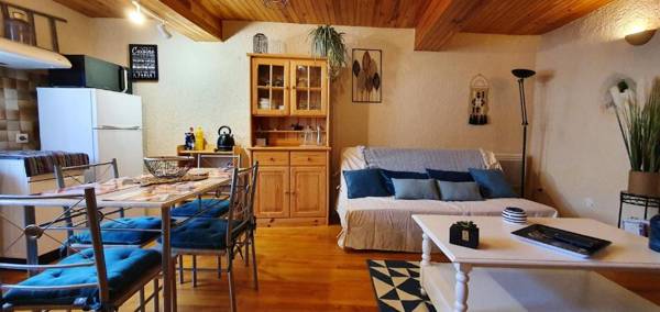 Maison d'une chambre a Saissac