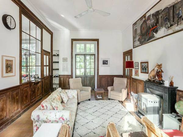 Former train station with private heated swimming pool and fantastic garden!