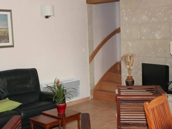 Gîte Savigny-en-Véron 3 pièces 4 personnes - FR-1-381-209