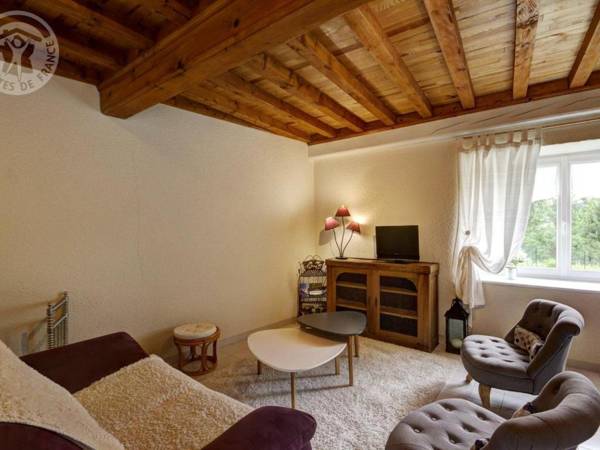 Gîte Belmont-de-la-Loire 4 pièces 5 personnes - FR-1-496-126