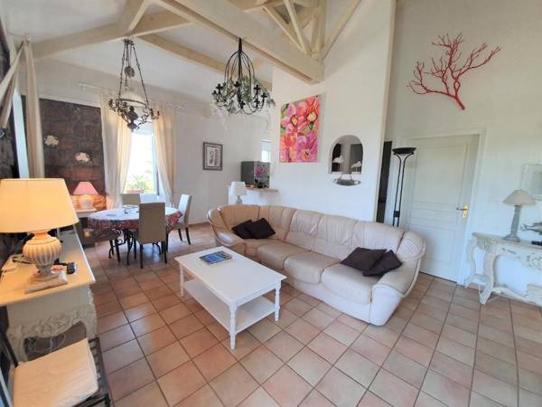 Maison de 2 chambres avec vue sur la mer jardin clos et wifi a Pietrosella