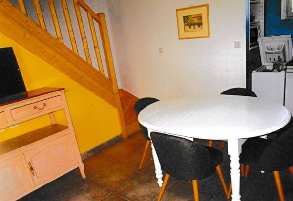 Appartement de 2 chambres avec piscine partagee jardin clos et wifi a Lancon provence