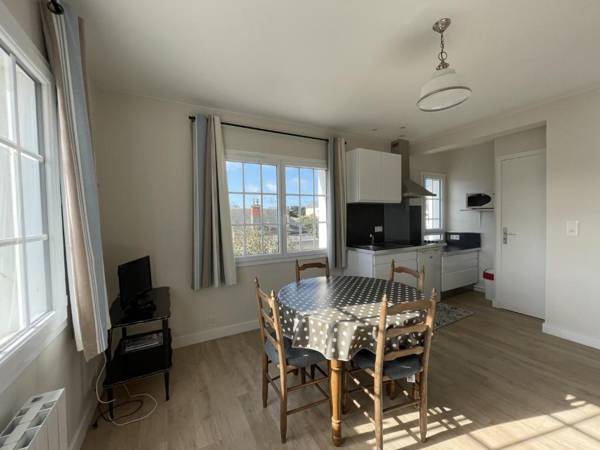 Appartement Jullouville 2 pièces 2 personnes - FR-1-361-37