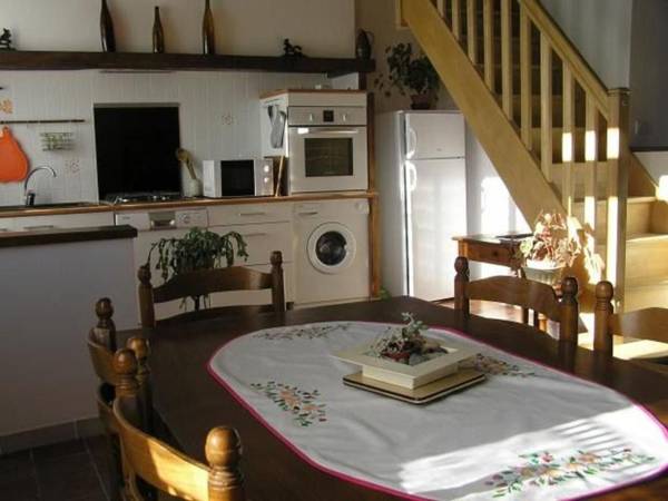 Gîte La Chapelle-aux-Choux 3 pièces 6 personnes - FR-1-410-141