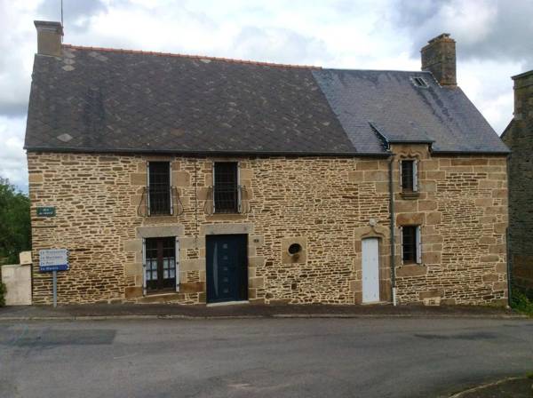 Maison de 4 chambres avec jardin amenage a Sougeal
