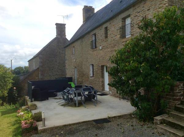 Maison de 4 chambres avec jardin amenage a Sougeal