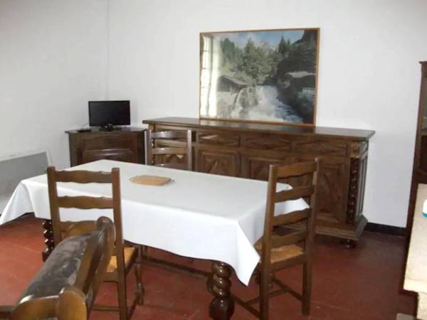 Appartement de 2 chambres avec jardin clos et wifi a Besseges