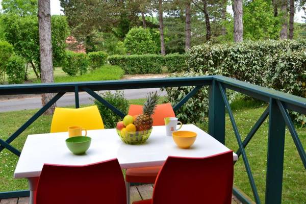 VVF Villages « Le Domaine du Poitou » La Bussiere