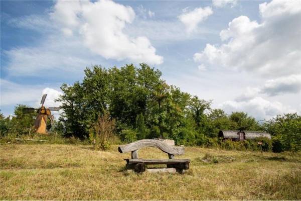 Le Chalet du Chemin et sa Roulotte
