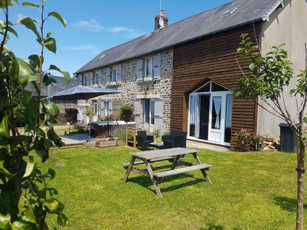 La Bastide Du Bonheur Chambres et Tables D'Hotes