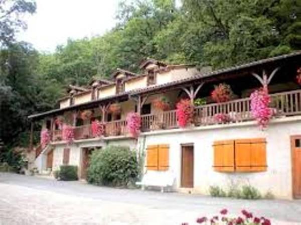 Villa de 4 chambres avec piscine privee jardin clos et wifi a Milhars