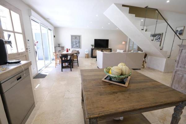 Maison de village avec piscine privée au coeur du village d'Aureille 6 personnes LS1-386 PROUVENCO