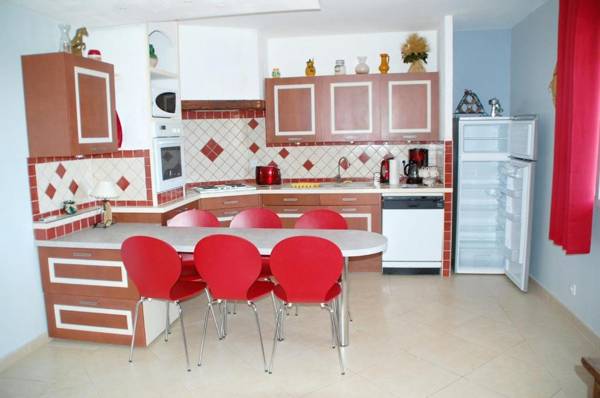 Villa de 3 chambres avec vue sur la ville piscine privee et jardin clos a Callas