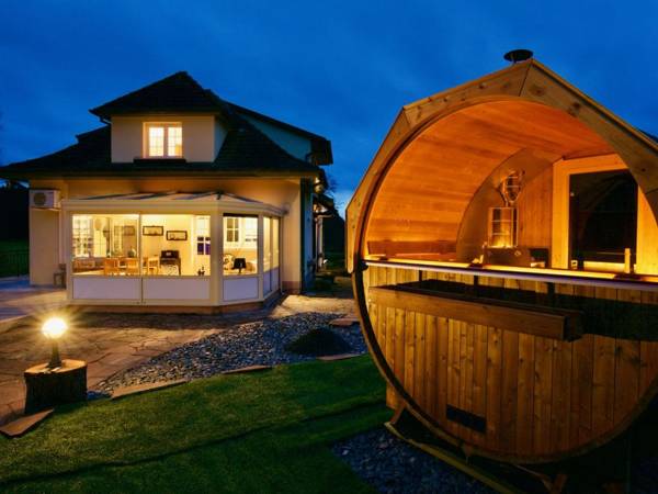 Villa Colroy-la-Grande 6 pièces 10 personnes - FR-1-589-13