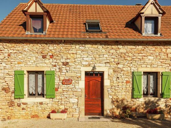 Rural detached holiday home with garden and magnificent view in France
