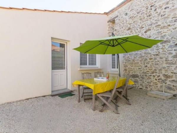 Gîte Touvois 3 pièces 4 personnes - FR-1-306-1040