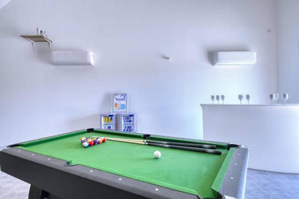 Crazy Villa Les Houx 45 - Heated pool - Soccer - 2h from Paris - 30p