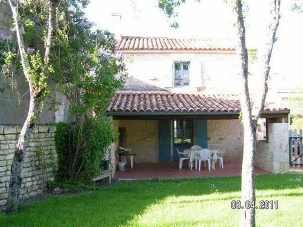 Gîte Benet 3 pièces 4 personnes - FR-1-426-139