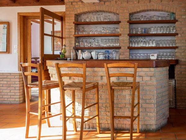 Charming Holiday Home in Hondschoote with Terrace