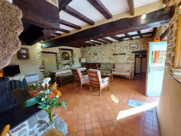 Gîte Saint-Aubin-Fosse-Louvain 4 pièces 7 personnes - FR-1-600-50