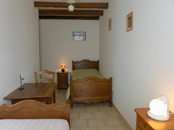 Gîte Bourmont-entre-Meuse-et-Mouzon-Bourmont 4 pièces 6 personnes - FR-1-611-58