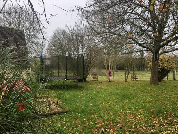 Gîte Saint-Calez-en-Saosnois 4 pièces 8 personnes - FR-1-410-135