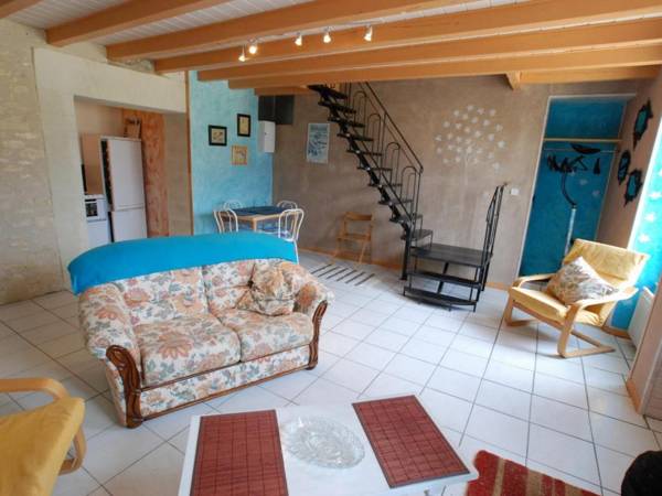 Maison La Puye 3 pièces 4 personnes - FR-1-541-48