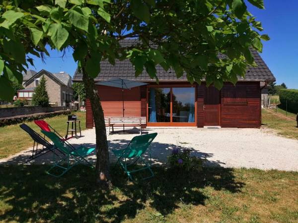 Chalet de 2 chambres avec jardin amenage a Darazac