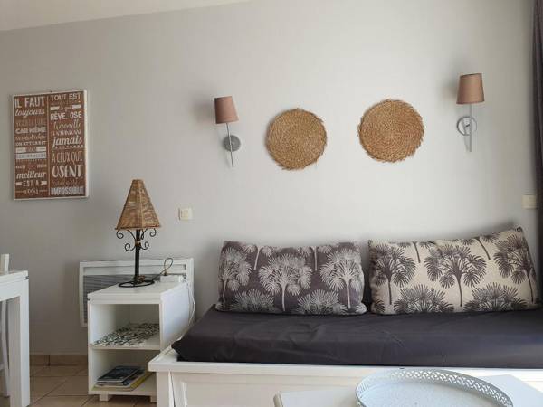 Appartement vue mer en résidence (piscines)